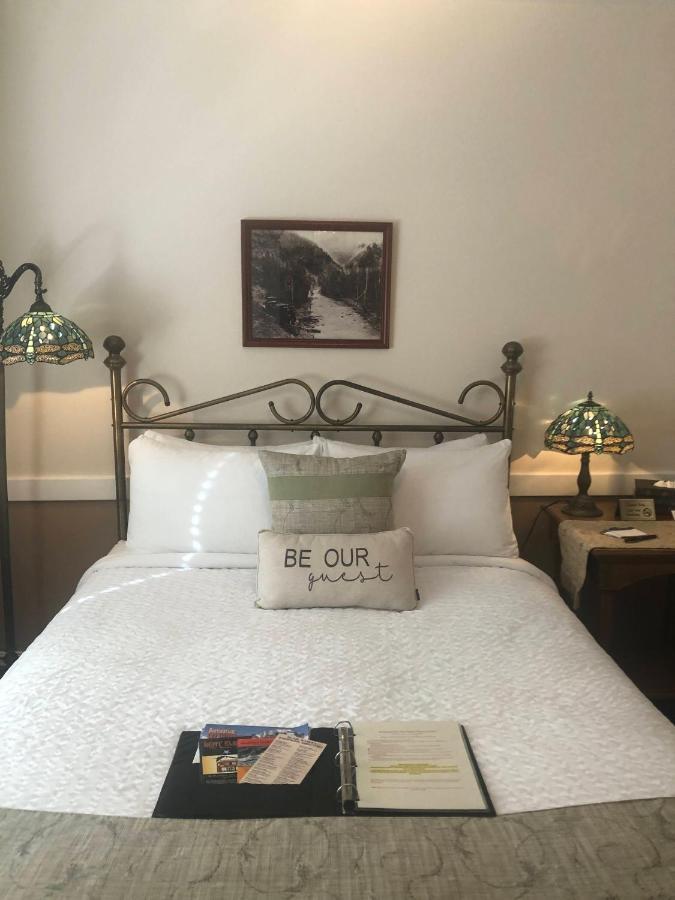 The Bent Elbow Hotel Silverton Ngoại thất bức ảnh